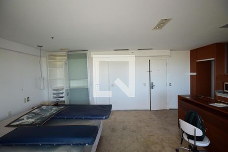 Sala de kitnet/studio para alugar com 1 quarto, 40m² em Barra da Tijuca, Rio de Janeiro
