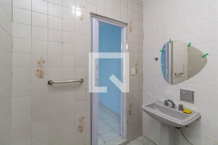 Banheiro de casa para alugar com 1 quarto, 40m² em Jardim Helena, São Paulo