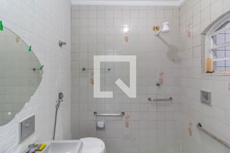 Banheiro de casa para alugar com 1 quarto, 40m² em Jardim Helena, São Paulo