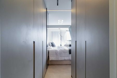 Closet de apartamento à venda com 1 quarto, 37m² em Pinheiros, São Paulo