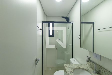 Banheiro Social de kitnet/studio para alugar com 1 quarto, 22m² em Prado Velho, Curitiba