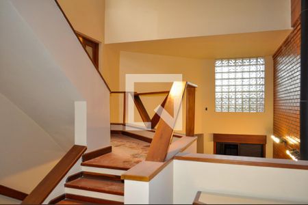 Sala de casa de condomínio à venda com 3 quartos, 365m² em Cristal, Porto Alegre