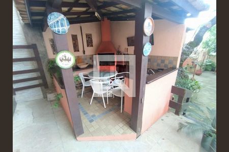 Casa à venda com 4 quartos, 378m² em Jardim Guanabara, Rio de Janeiro