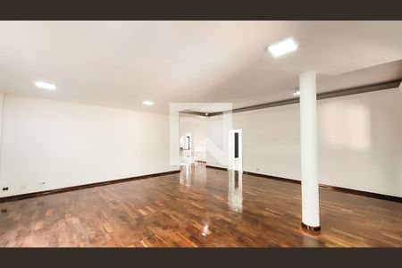 Sala de casa de condomínio para alugar com 5 quartos, 410m² em Loteamento Alphaville Campinas, Campinas
