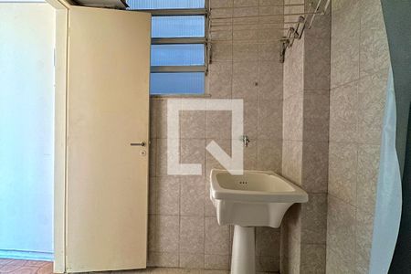 Banheiro de kitnet/studio à venda com 1 quarto, 34m² em Lapa, Rio de Janeiro