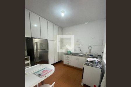 Casa à venda com 3 quartos, 172m² em Vila Nova Manchester, São Paulo