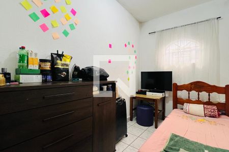 Quarto 2 de casa à venda com 8 quartos, 190m² em Jardim Santa Cecilia, Guarulhos