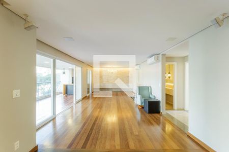 Sala de apartamento à venda com 3 quartos, 226m² em Vila Nova Conceição, São Paulo