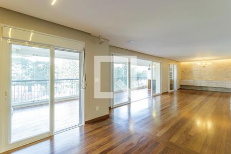 Sala de apartamento à venda com 3 quartos, 226m² em Vila Nova Conceição, São Paulo