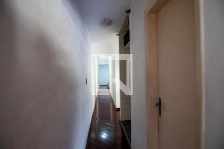 Corredor de casa de condomínio à venda com 3 quartos, 160m² em Butantã, São Paulo