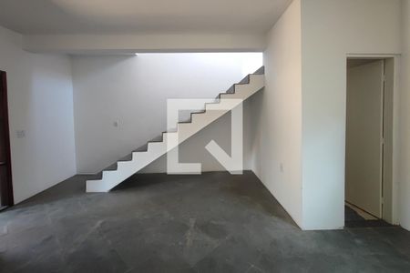 Sala de Estar de casa para alugar com 2 quartos, 220m² em Parque Santa Bárbara, Campinas