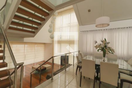 Sala de casa de condomínio à venda com 4 quartos, 410m² em Vila Virgínia, Jundiaí