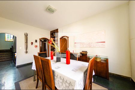 Sala 2 de casa para alugar com 6 quartos, 352m² em São Bento, Belo Horizonte