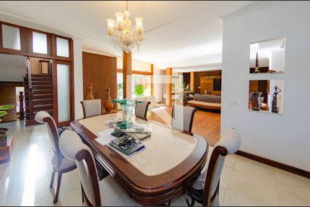 Sala de casa à venda com 5 quartos, 444m² em Belvedere, Belo Horizonte