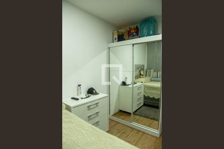 Quarto de apartamento à venda com 1 quarto, 29m² em Jardim Mirante, São Paulo