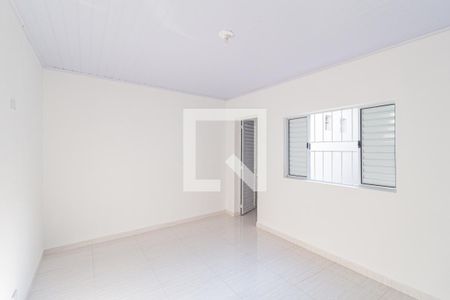 Quarto de casa para alugar com 1 quarto, 65m² em Vila Santo Antônio, Carapicuíba