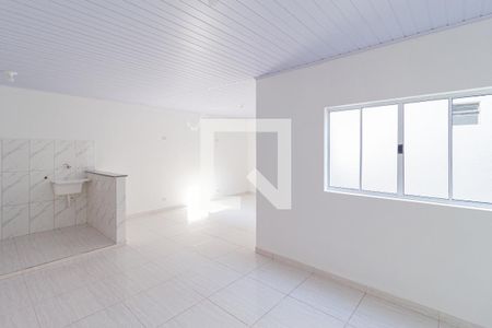 Sala de casa para alugar com 1 quarto, 65m² em Vila Santo Antônio, Carapicuíba