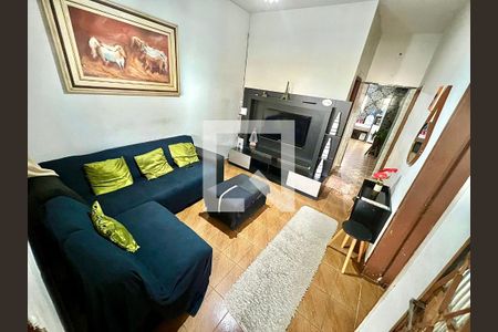 Sala de casa à venda com 3 quartos, 483m² em Coqueiros, Belo Horizonte