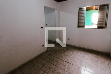 Quarto de casa para alugar com 1 quarto, 50m² em Parque Sao Rafael, São Paulo