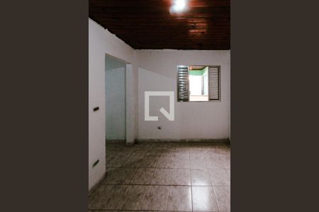 Quarto de casa para alugar com 1 quarto, 50m² em Parque Sao Rafael, São Paulo