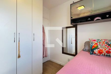 Quarto de apartamento à venda com 2 quartos, 52m² em Jardim Flor da Montanha, Guarulhos