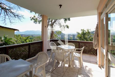 Varanda de casa de condomínio para alugar com 6 quartos, 440m² em Itanhangá, Rio de Janeiro