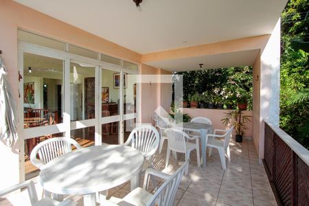 Varanda de casa de condomínio para alugar com 6 quartos, 440m² em Itanhangá, Rio de Janeiro
