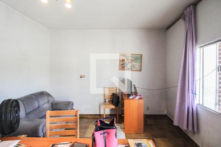 Sala de casa para alugar com 4 quartos, 300m² em Jardim Imperio, Nova Iguaçu