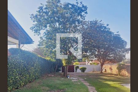 Quintal de casa à venda com 3 quartos, 70m² em Parque São Quirino, Campinas