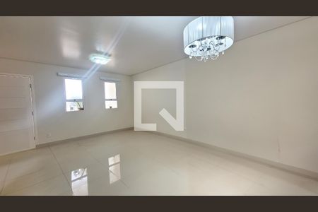 Sala de casa de condomínio à venda com 3 quartos, 150m² em Chácara Primavera, Campinas