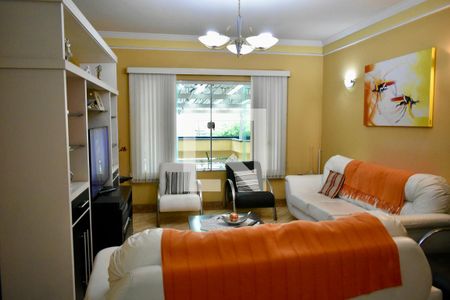 Sala de casa à venda com 4 quartos, 200m² em Vila do Bosque, São Paulo