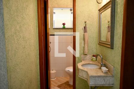 Lavabo de casa à venda com 4 quartos, 200m² em Vila do Bosque, São Paulo