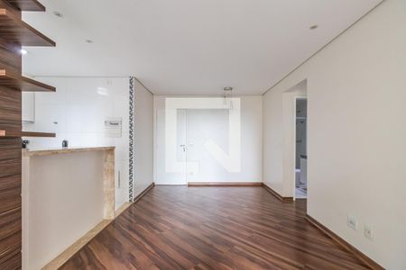Sala de apartamento à venda com 3 quartos, 94m² em Jardim Tupanci, Barueri