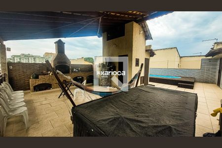 Casa à venda com 4 quartos, 300m² em Taquara, Rio de Janeiro