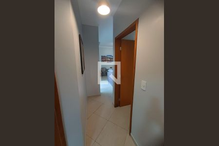 Corredor de apartamento à venda com 3 quartos, 74m² em Vila Francisco Matarazzo, Santo André