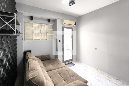 Sala de casa para alugar com 1 quarto, 110m² em Parque Uniao, Jundiaí