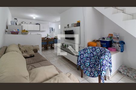Sala de casa para alugar com 3 quartos, 80m² em Vila Rio Branco, São Paulo
