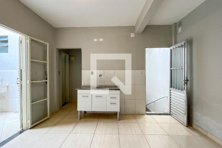 Sala/Cozinha de casa para alugar com 1 quarto, 35m² em Vila Cruz das Almas, São Paulo