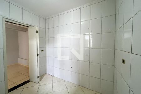 Quarto de casa para alugar com 1 quarto, 35m² em Vila Cruz das Almas, São Paulo