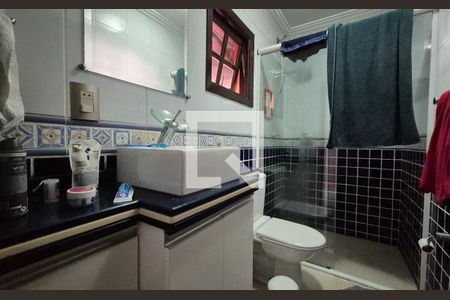 Banheiro da Suíte 1 de casa à venda com 3 quartos, 300m² em Parque Novo Oratório, Santo André