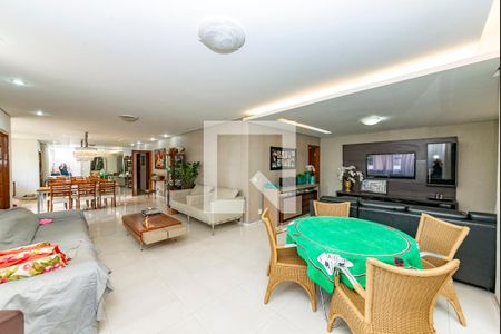 Sala de casa à venda com 4 quartos, 350m² em Gutierrez, Belo Horizonte
