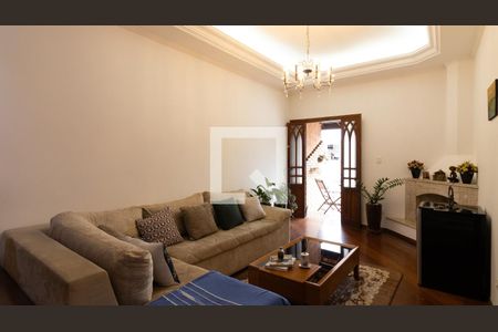 Sala de casa à venda com 3 quartos, 225m² em Chácara Cruzeiro do Sul, São Paulo