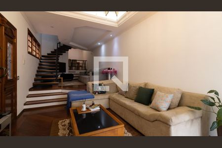 Sala de casa à venda com 3 quartos, 225m² em Chácara Cruzeiro do Sul, São Paulo