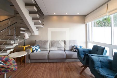 Sala de casa de condomínio à venda com 3 quartos, 197m² em Glória, Porto Alegre