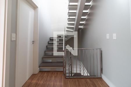 Escada de casa de condomínio à venda com 3 quartos, 197m² em Glória, Porto Alegre