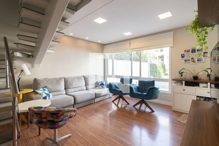 Sala de casa de condomínio à venda com 3 quartos, 197m² em Glória, Porto Alegre