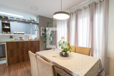 Sala de casa de condomínio à venda com 3 quartos, 197m² em Glória, Porto Alegre