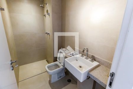 Banheiro da Suíte 1 de apartamento para alugar com 2 quartos, 142m² em Jardim Fonte do Morumbi, São Paulo