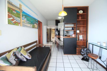 Sala de apartamento para alugar com 1 quarto, 45m² em Campo Grande, Salvador