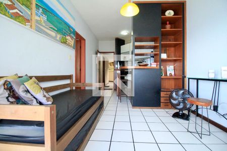 Sala de apartamento para alugar com 1 quarto, 45m² em Campo Grande, Salvador